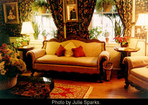 Sitting Room of The Colonial Inn